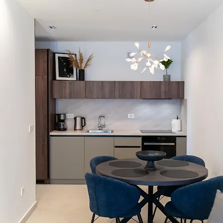 Ocean Lagoon By Belmont Realty Apartman